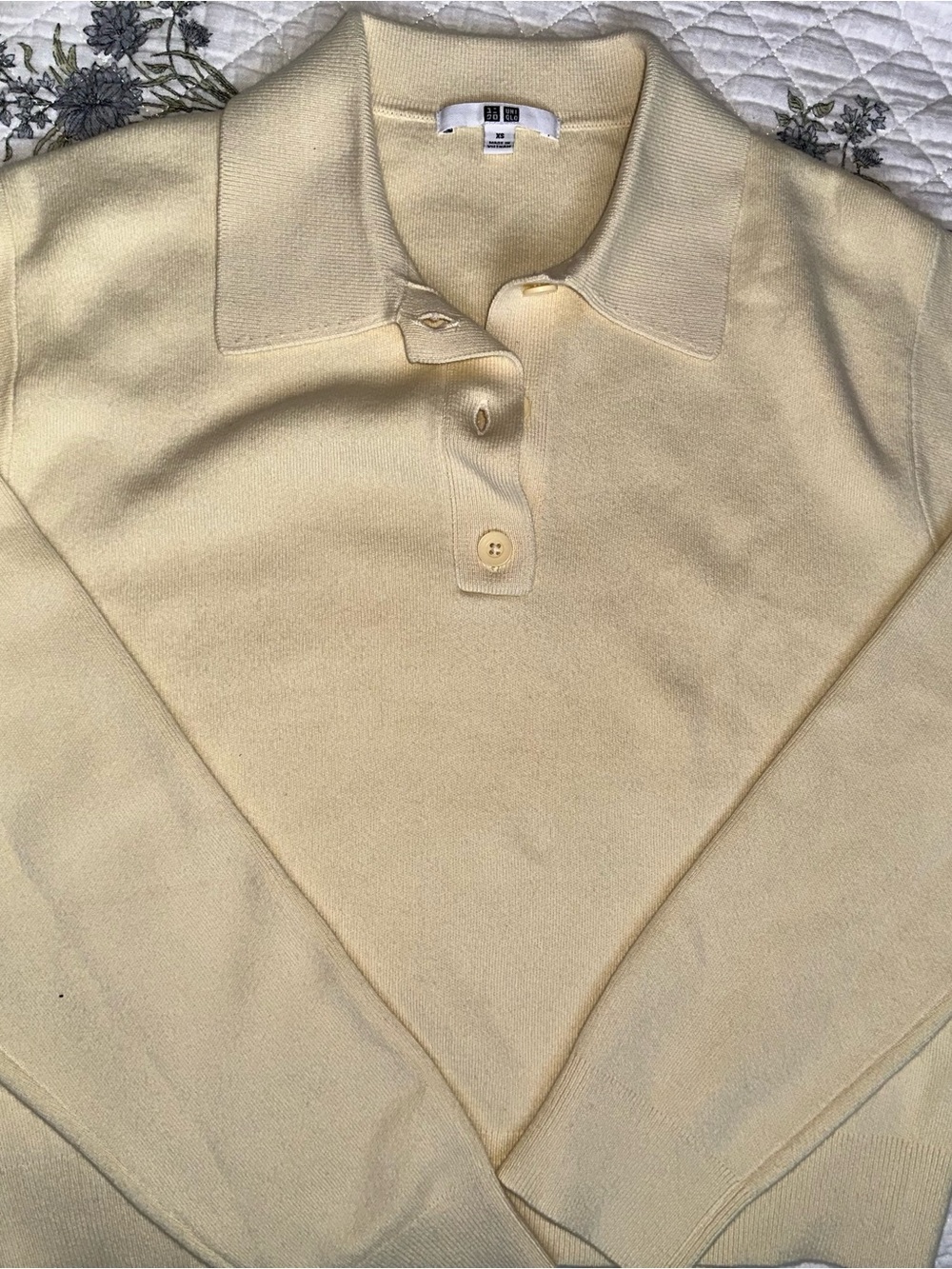 Uniqlo Women's XS Polo Sweater in Butter Yellow